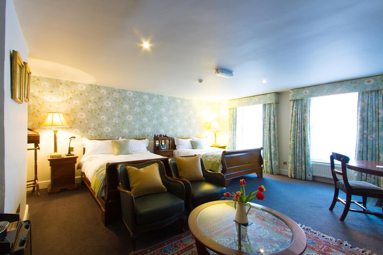 The Old Vine Hotel Winchester Ngoại thất bức ảnh