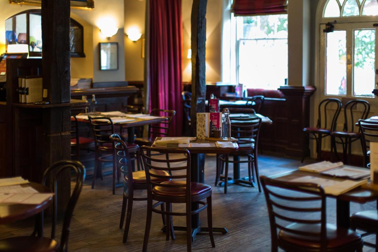 The Old Vine Hotel Winchester Ngoại thất bức ảnh